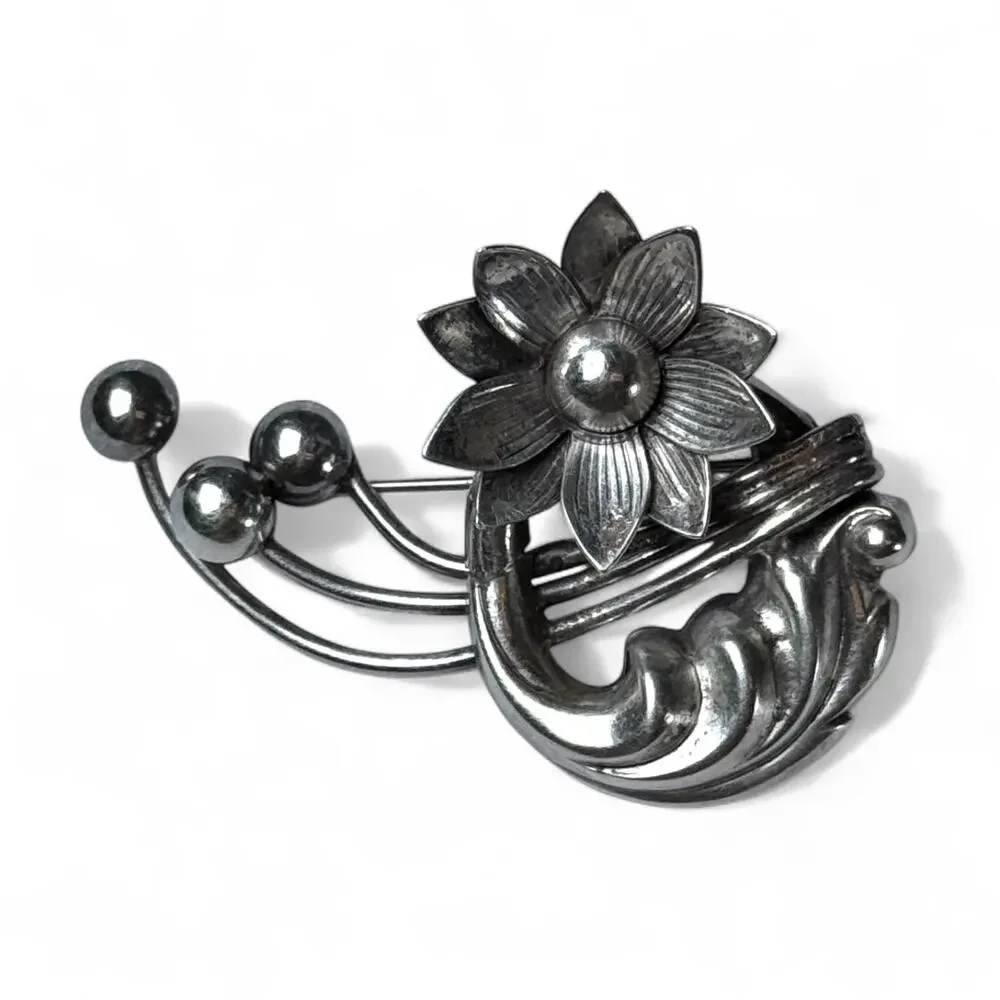 Sterling Silver signed by Lang Vintage Floral flowers Brooch 2' vintage 10.35g